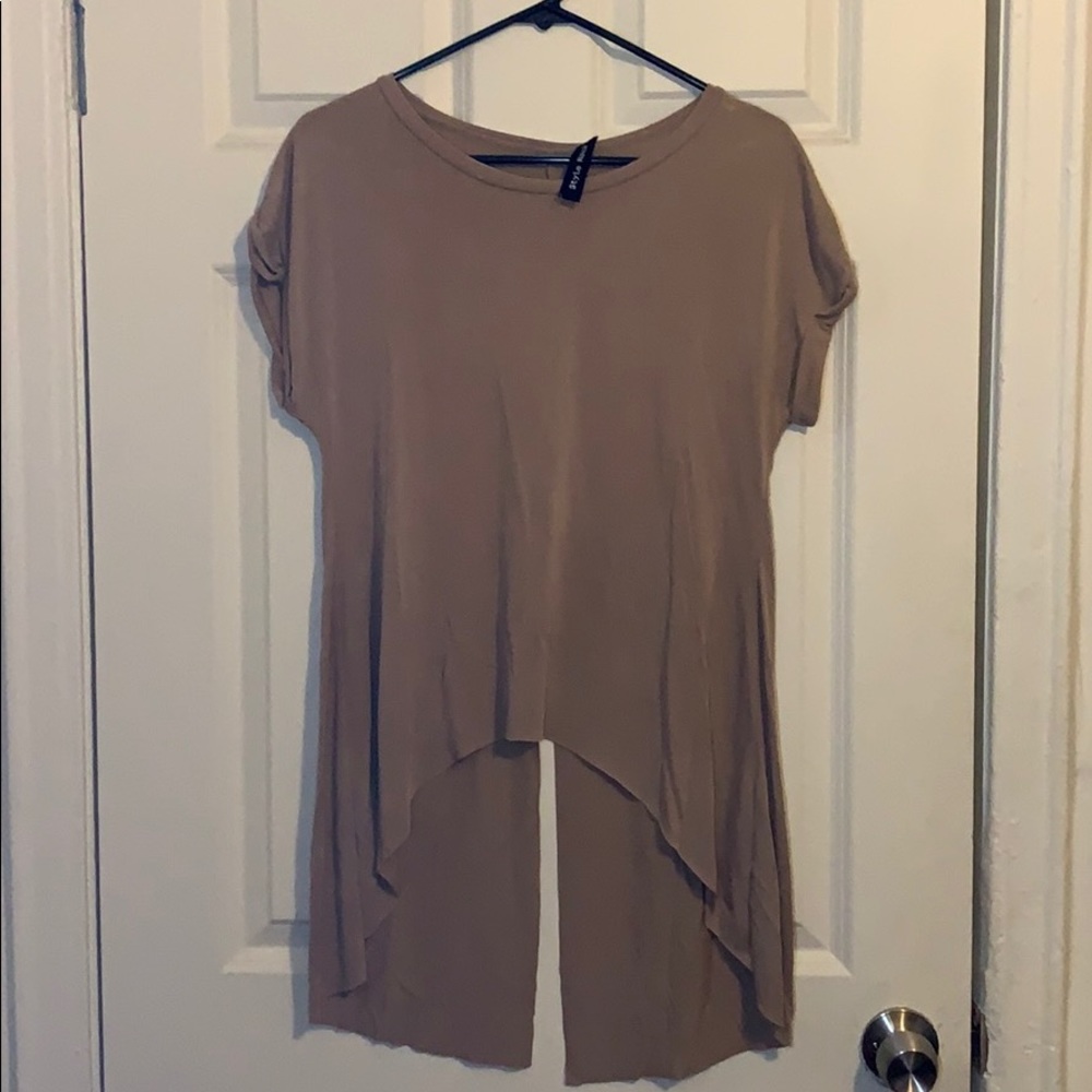 Tan short sleeve shirt